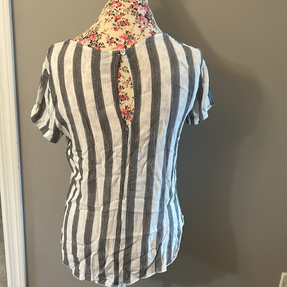 Striped blouse - Picture 2 of 2